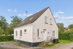 Engtoftevej 9, Kastrup, 8544 Mørke