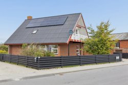 Stationsvej 34, 9970 Strandby