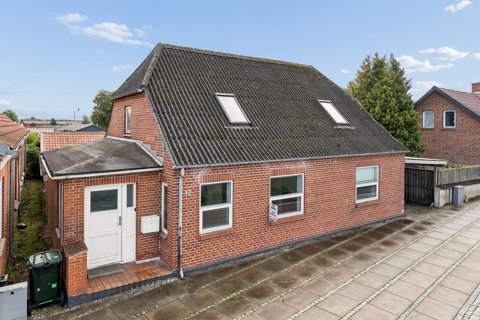 Bredgade 42, 7160 Tørring