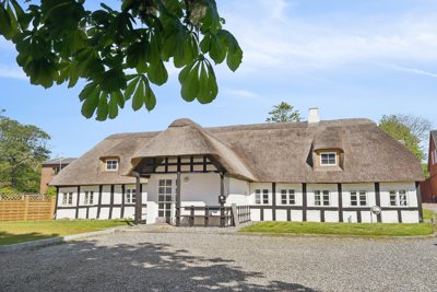 Skelund Hovedgade 8